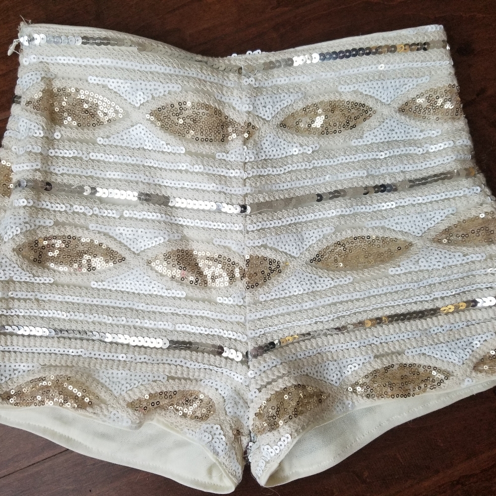 A'Gaci Sequin Embellished High Waisted Shorts